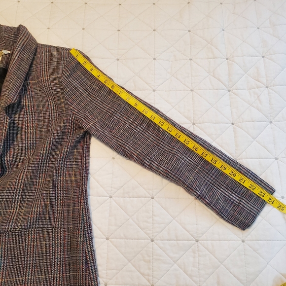 Vintage T R Bentley Plaid Wool Blend Blazer! Size 6. - Picture 8 of 10